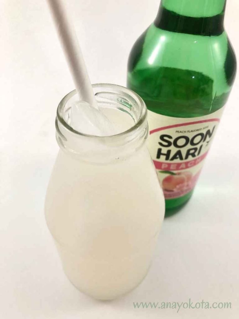 HOW TO MAKE THE BEST PEACH SOJU COCKTAIL WITH YOGURT (YAKULT)