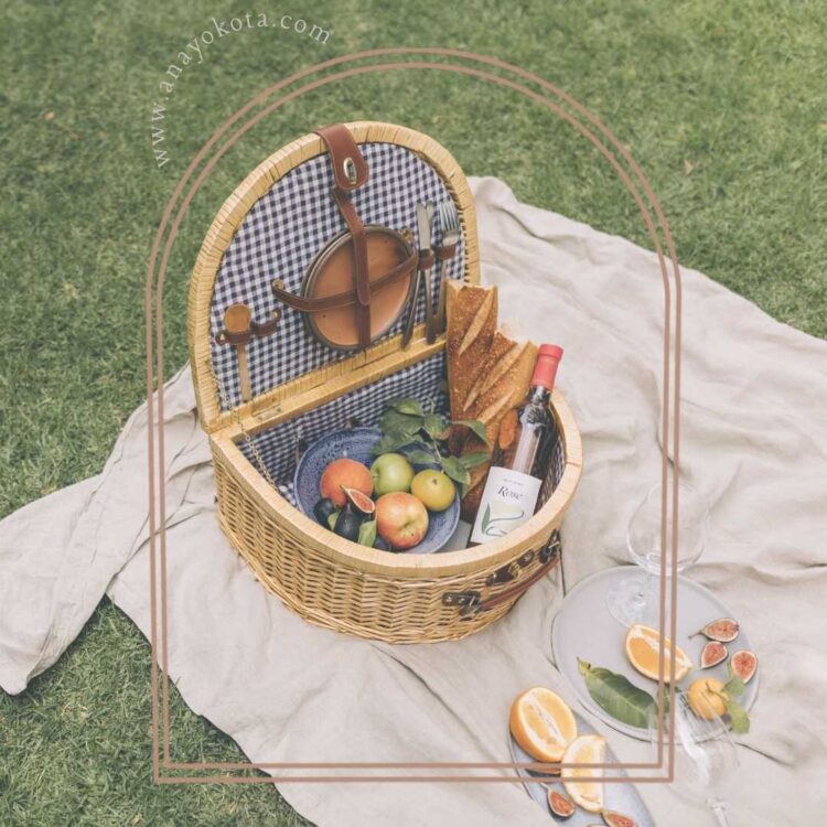 Japanese Picnic Food A Culinary Adventure in the Open Air! Japanese Picnic Food A Culinary Adventure in the Open Air!
